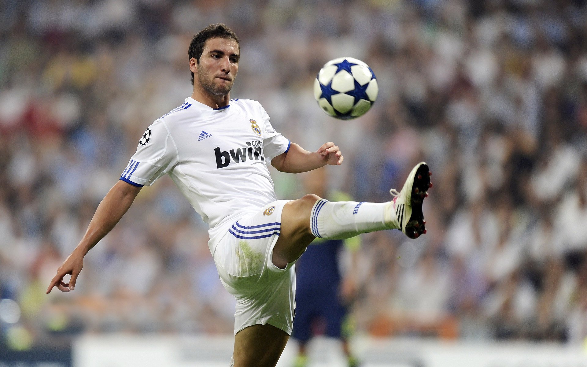 kaiyun网站-切尔西未能在欧冠中获胜，2-2平卡拉巴赫，晋级悬而未决，切尔西 吧